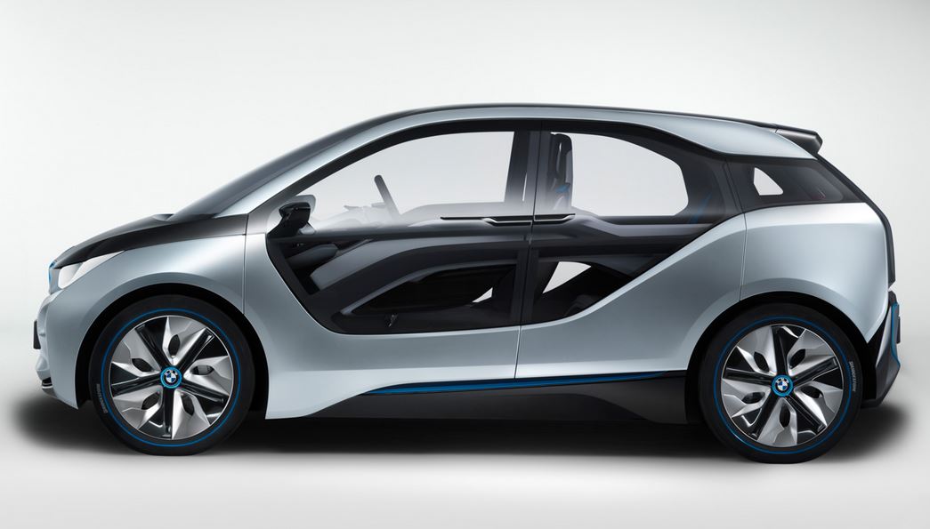 bmw i3 electric car with a facelift and longer range in 2017
