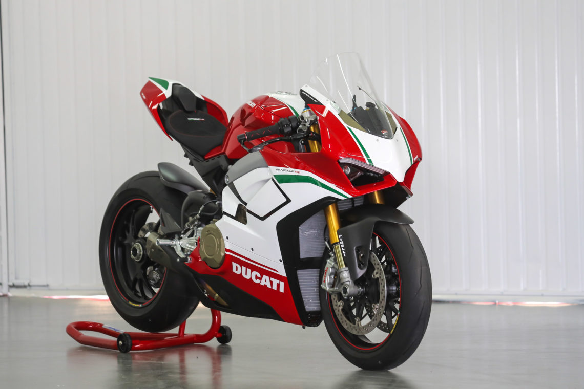 Ducati Panigale V4 Speciale Side 1140x760