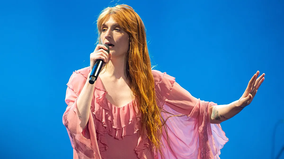 Florence Welch Illness and Health? Florence Welch Reveals Emergency ...